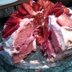 A picture of Double delight strawberry cake.