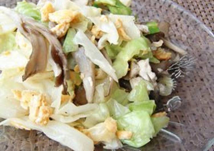 Simple Way to Make Super Quick Homemade Delicious Maitake Mushroom, Cabbage &amp; Scrambled Egg Salad