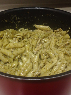 A picture of Basil Pesto Pasta W/ Chicken.