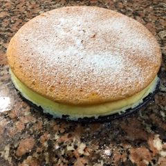 Fluffy jiggly Japanese cheesecake A picture of Fluffy jiggly Japanese cheesecake.