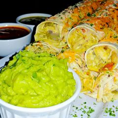 A picture of Mike's Green Chile Chicken Taquitos.