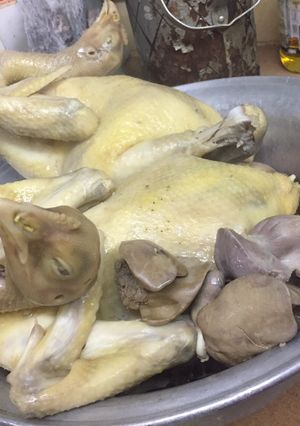 รูปของ ต้มไก่หมูสำหรับไหว้ “เฮงเฮงเฮง”