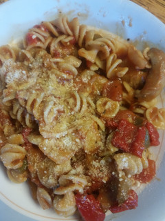 A picture of Kitchen sink goulash.