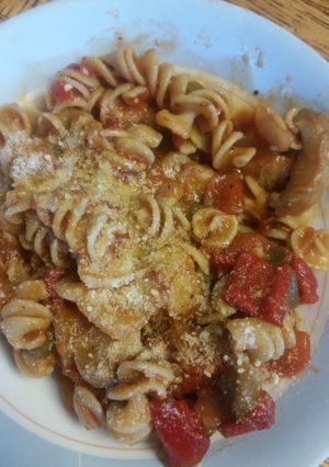 A picture of Kitchen sink goulash.