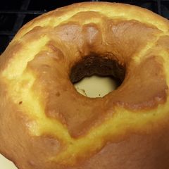 A picture of Grandma Betty's Famous Pound Cake.
