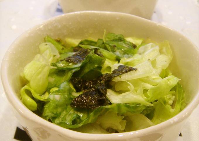 Recipe of Ultimate Lettuce and Nori Seaweed Salad with Mentsuyu Sauce and Mayonnaise