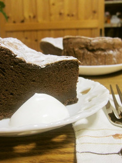 A picture of Rich and Thick Gateau au Chocolat.