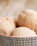 Helado casero de vainilla natural sin azúcar, sin edulcorantes y sin huevo