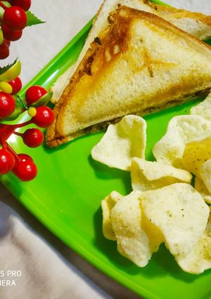 A picture of Roasted Gobhi sandwich.