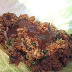A picture of Turkey Lettuce Wraps.