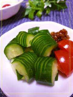 A picture of Cucumber Slicing Technique for a Lively Texture.