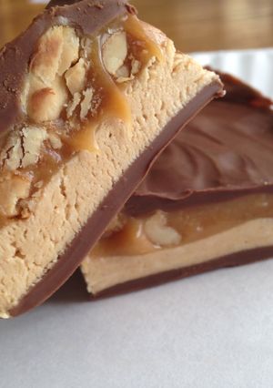 A picture of MC's Homemade Snickers.