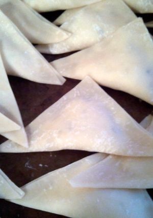 A picture of Won ton ravioli.