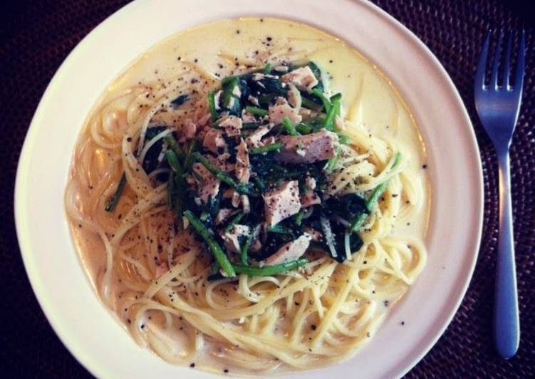 Steps to Prepare Any-night-of-the-week Tuna &amp; Spinach Soy Milk Pasta