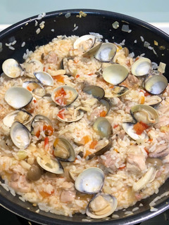 🌟[簡單]番茄蛤蠣雞肉燉飯🍚 的食譜成品照片