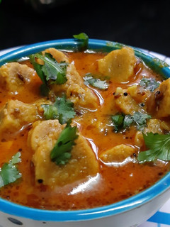 રાજસ્થાની બેસન ગટ્ટા નું શાક (Rajasthani Besan Gatta Shak Recipe In Gujarati) રેસીપી મુખ્ય ફોટો