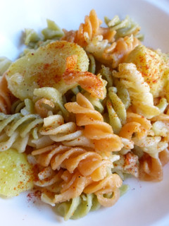 Una foto de Granadir - pasta con patatas