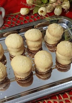 A picture of Coconut Cookies.