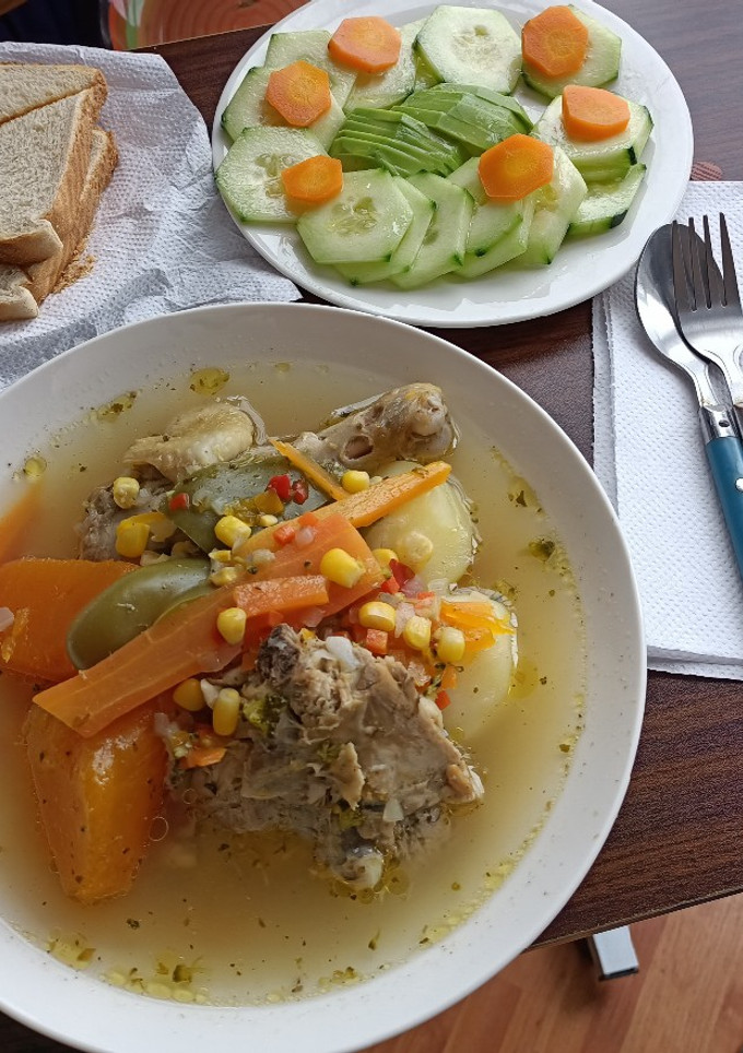 Una foto de Sopa de pollo