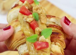 Foto de Croissant recheado com queijo Gruyère vegano NatuCheese