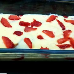 A picture of Strawberry Custard.