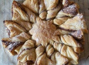 Foto principal de Postre flor de hojaldre con Nutella