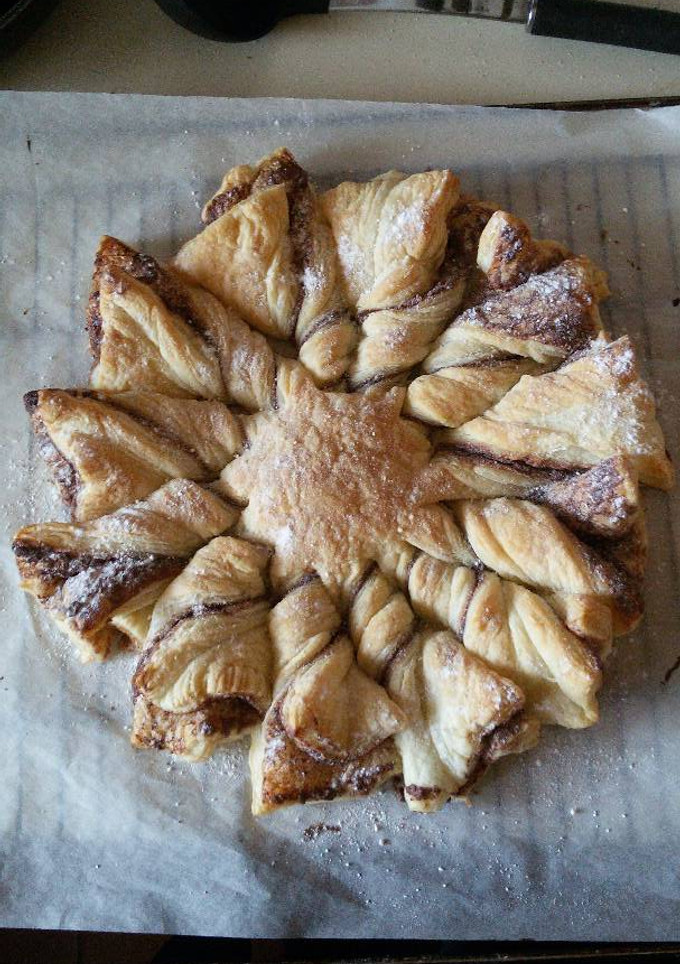 Una foto de Postre flor de hojaldre con Nutella