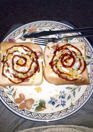 A picture of Amazing eggs on toast.