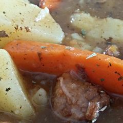 A picture of Easy crockpot beefstew.