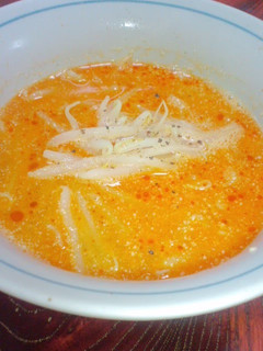 A picture of Easy Dandan Noodle-style Soup with Bean Sprouts.