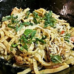 A picture of Chicken Fettuccine Alfredo with Vegetables.