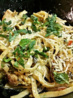 A picture of Chicken Fettuccine Alfredo with Vegetables.