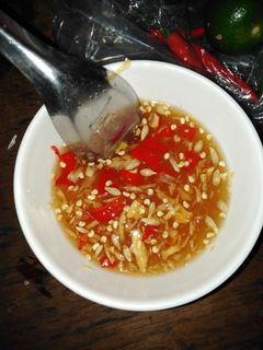 Hình của món Nước chấm chua ngọt.