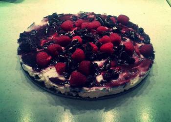 Unique Recipe Oreo Cheesecake With Raspberries  Blueberry Syrup Delicious Unique Recipe Oreo Cheesecake With Raspberries  Blueberry Syrup Delicious