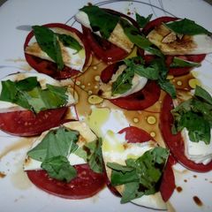 A picture of Mozzarella alla Capresse.