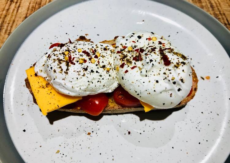 Recipe of Any-night-of-the-week Poached eggs on toast