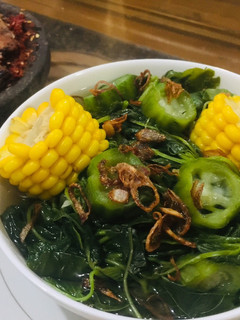 Foto resep Sayur bening bayam jagung oyong