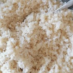 A picture of Sooji Puttu / Steamed Semolina.