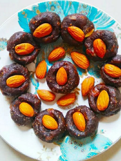 અંજીર ખજૂર સ્વીટ રેસીપી મુખ્ય ફોટો