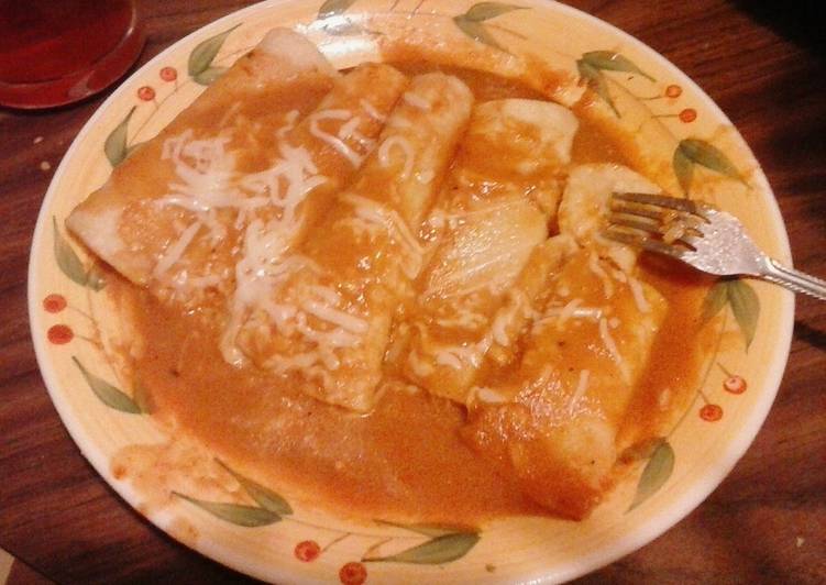 Recipe of Ultimate Easy Entomatadas (tomato enchiladas)