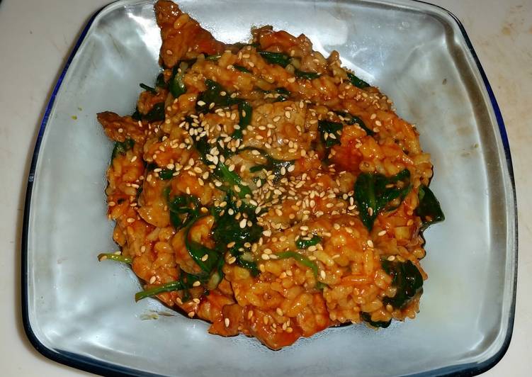 Recipe of Speedy Beef &amp; Spinach rice bowl (Korean style)