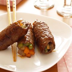 A picture of Healthy Beef and Vegetable Rolls.