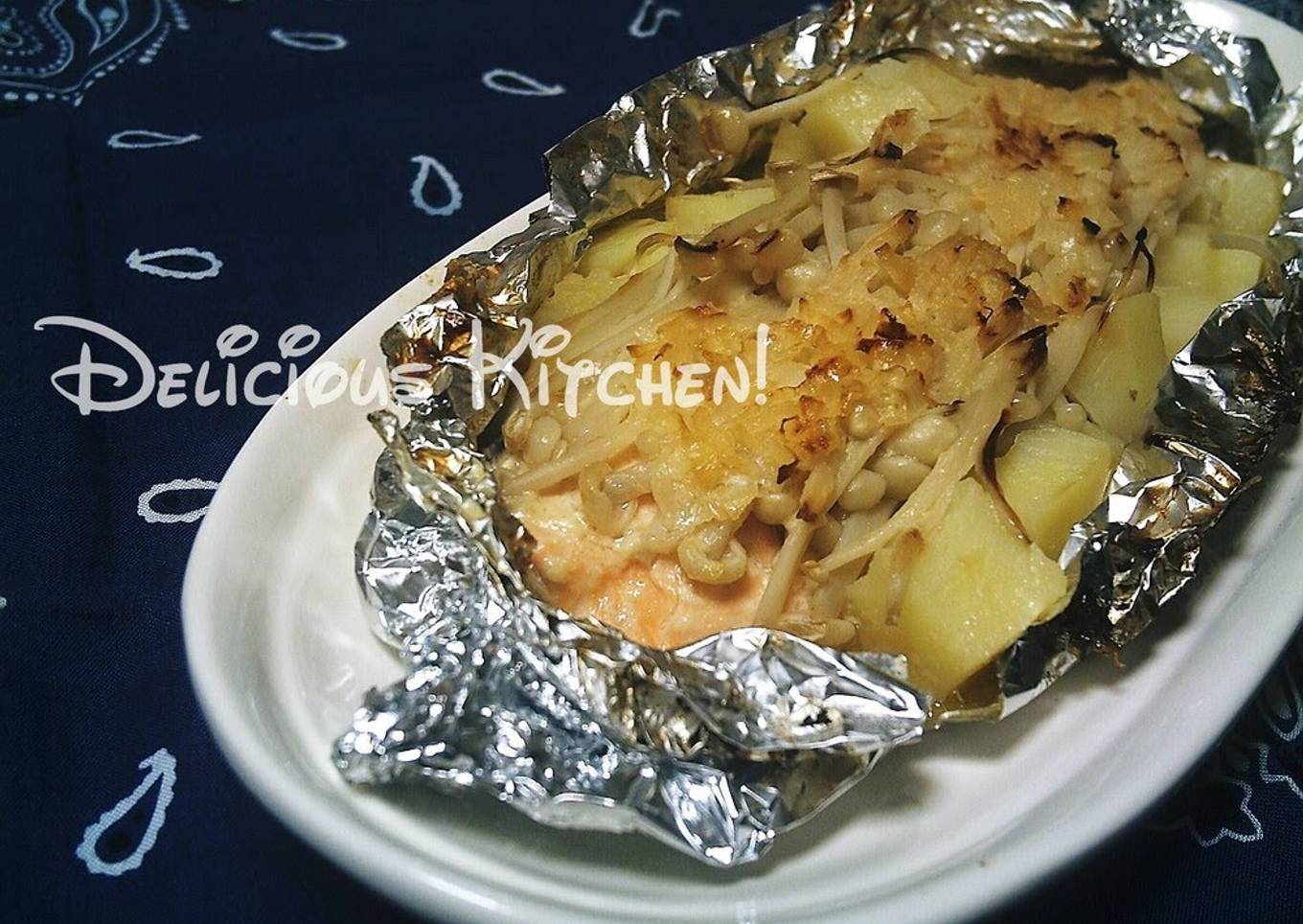 Baked Salmon, Mushrooms and Chunky Potatoes in Foil with Miso and Mayonnaise
