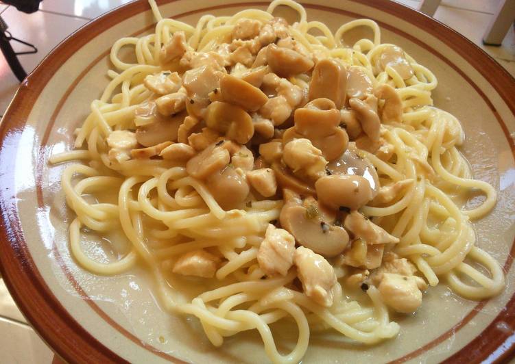 Recipe of Favorite Creamy Spaghetti