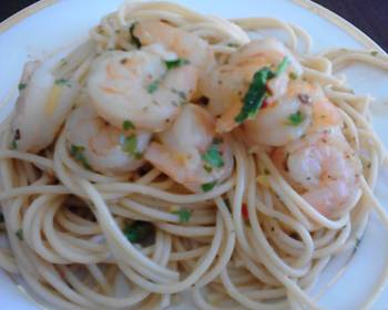 Fast Cooking Methods Spicy shrimp scamp pasta Delicious Steady