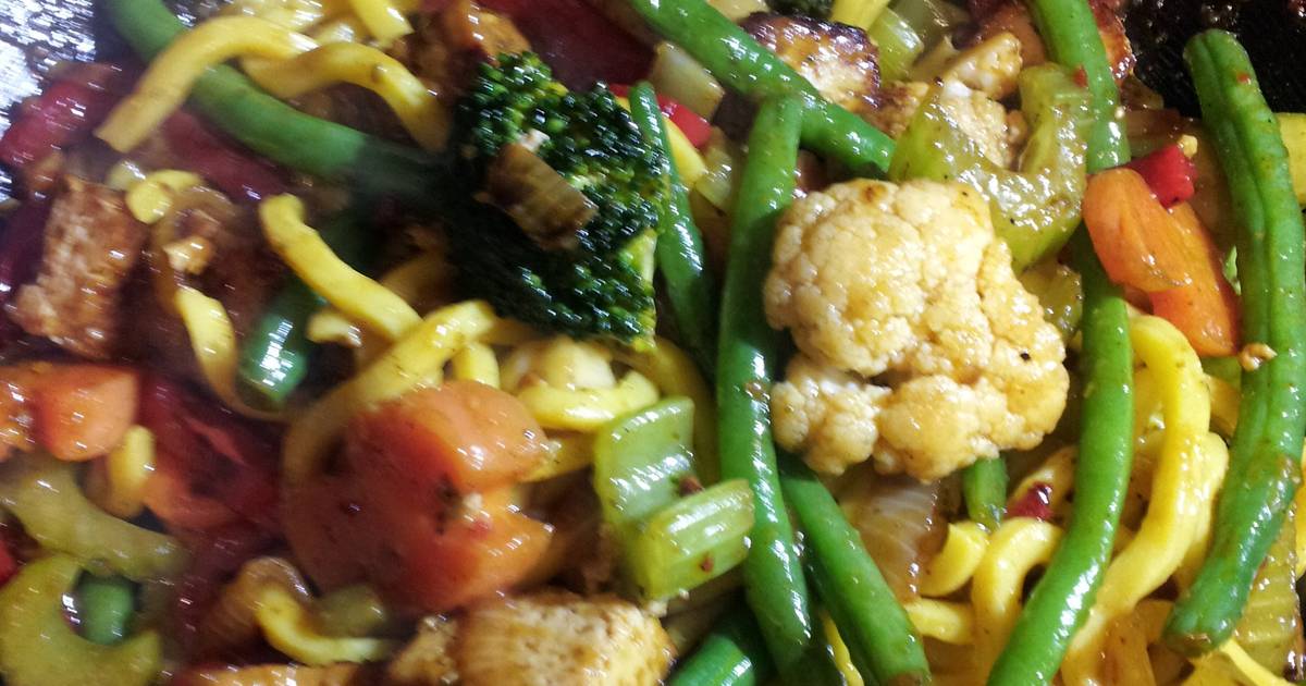 Veggie tofu noodle stirfry Recipe by mimsi - Cookpad