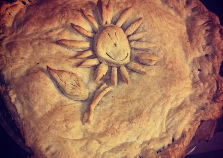 Recipe: Yummy Homemade chicken and vegetables pie