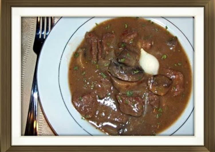 Beef burgundy for pressure cooker or slow cooker Beef burgundy for pressure cooker or slow cooker
