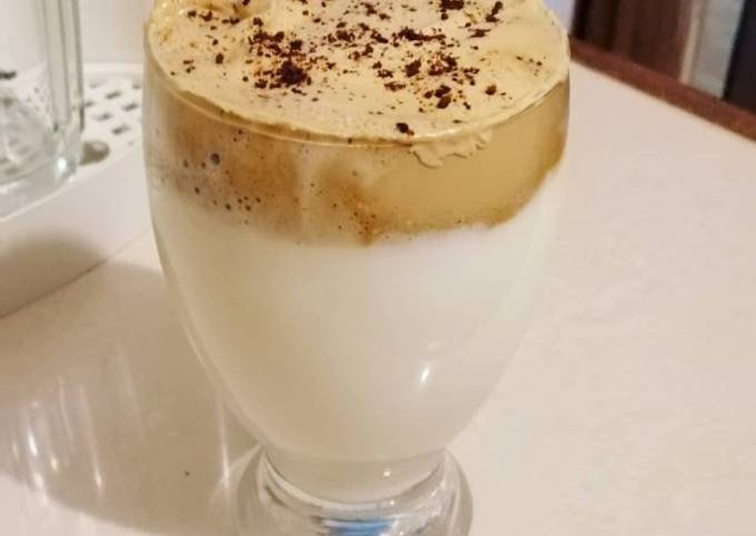 How to Make Ultimate DALGONA COFFEE 😋. #dalgonacoffee