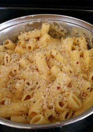 A picture of Outback steakhouse Mac n cheese.